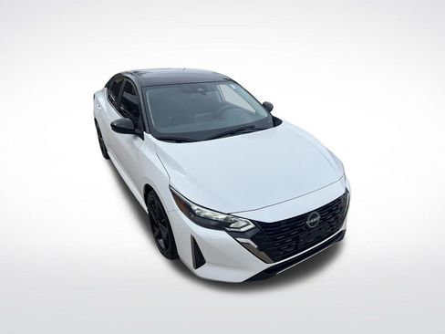 Certified 2024 Nissan Sentra SR FWD image 36