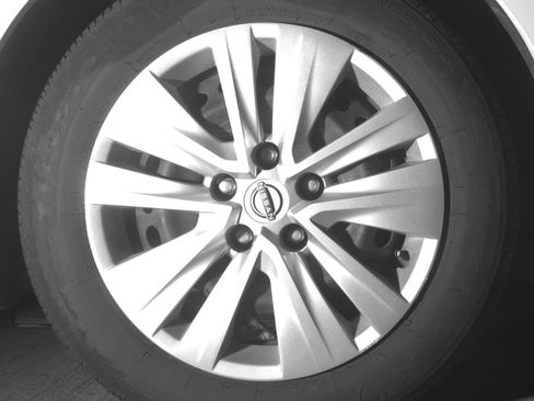 Used 2025 Nissan Sentra S FWD image 13