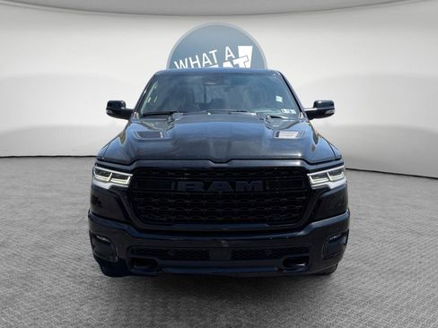 Used 2025 RAM 1500 Limited AWD/4WD image 9