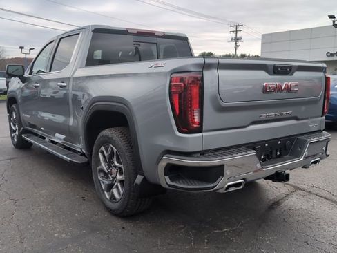 New 2026 GMC Sierra 1500 SLT image 5
