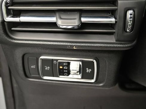 Used 2022 Lincoln Corsair Reserve w/ Elements Package FWD image 18