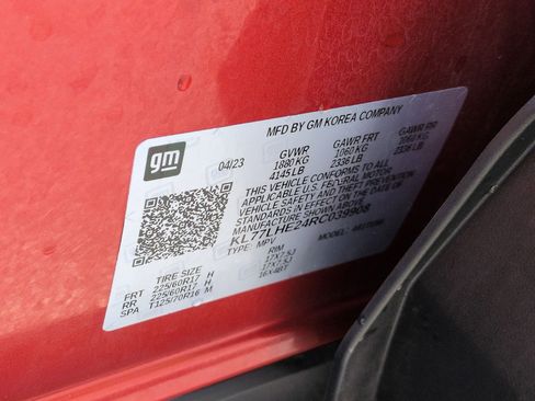 Used 2024 Chevrolet Trax LT w/ Driver Confidence Package FWD image 36