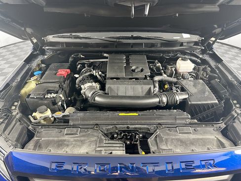 Used 2023 Nissan Frontier SV image 30