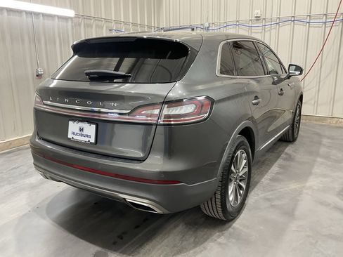 Used 2019 Lincoln Nautilus Select image 22