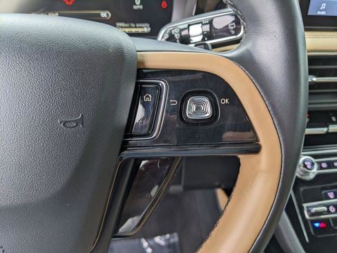 Used 2021 Lincoln Corsair Reserve image 28