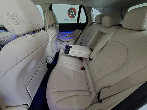 Used 2022 Mercedes-Benz GLC 300 4MATIC w/ Premium Package Lite image 18