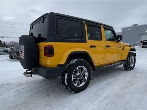 Used 2019 Jeep Wrangler Unlimited Sahara w/ Dual Top Group image 8