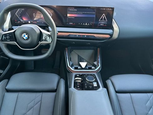 Used 2025 BMW X3 xDrive30i w/ Premium Package image 17