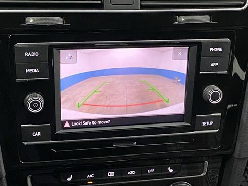 Used 2019 Volkswagen GTI Rabbit Edition image 9