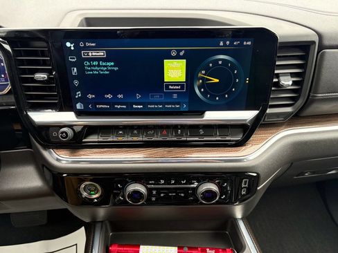 Used 2023 Chevrolet Silverado 1500 LT Trail Boss image 17