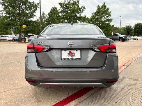 Used 2025 Nissan Versa SV FWD image 7