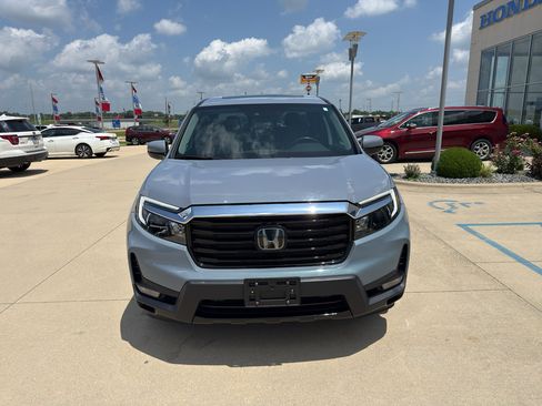 Used 2023 Honda Ridgeline RTL-E image 2