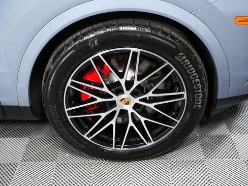 New 2026 Porsche Cayenne S image 39