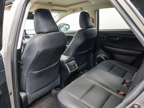 Used 2019 Lexus NX 300 image 18