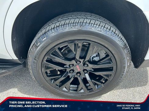 Used 2021 GMC Yukon SLT w/ SLT Premium Package RWD image 9