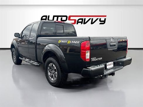 Used 2016 Nissan Frontier Desert Runner image 5