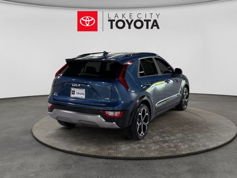 Used 2025 Kia Niro EX Touring FWD image 9