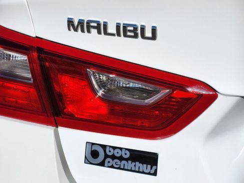 Used 2023 Chevrolet Malibu LT image 30