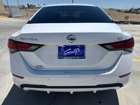 Used 2022 Nissan Sentra SV FWD image 4