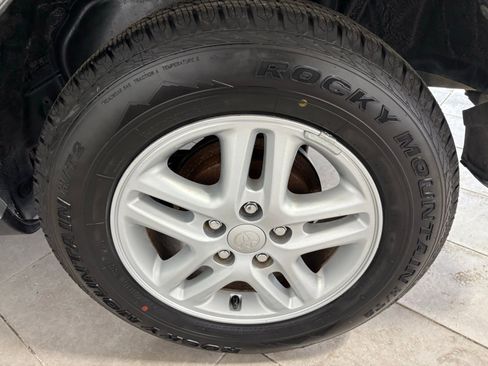 Used 2002 Toyota RAV4 2WD image 9