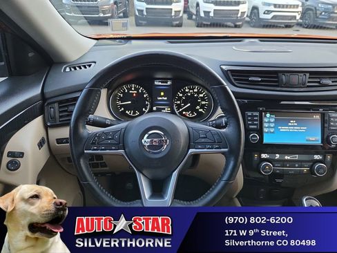 Used 2017 Nissan Rogue SL w/ SL Premium Package image 15