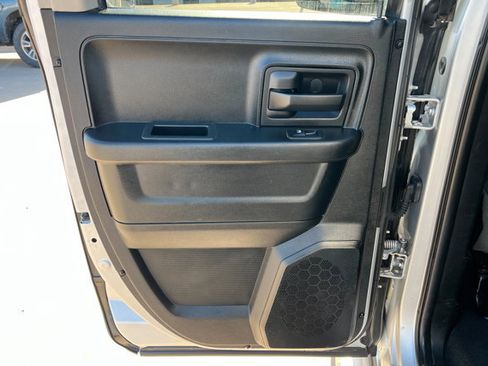 Used 2017 RAM 1500 Express image 18