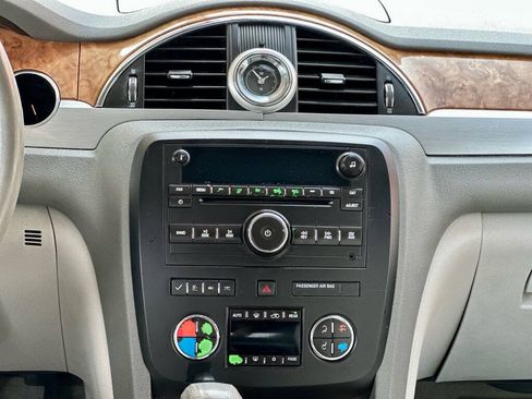 Used 2012 Buick Enclave Leather FWD image 10