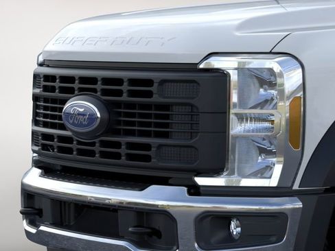 New 2026 Ford F450 XL w/ FX4 Off-Road Package AWD/4WD image 17