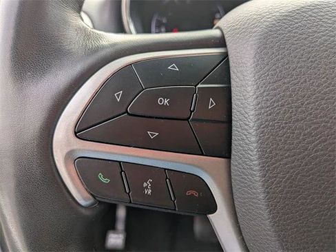 Certified 2022 Jeep Grand Cherokee Limited image 15