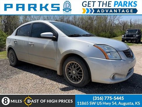 Used 2010 Nissan Sentra 2.0 S image 1