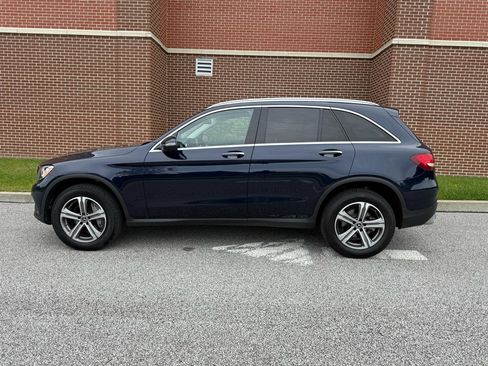 Used 2018 Mercedes-Benz GLC 300 4MATIC image 7