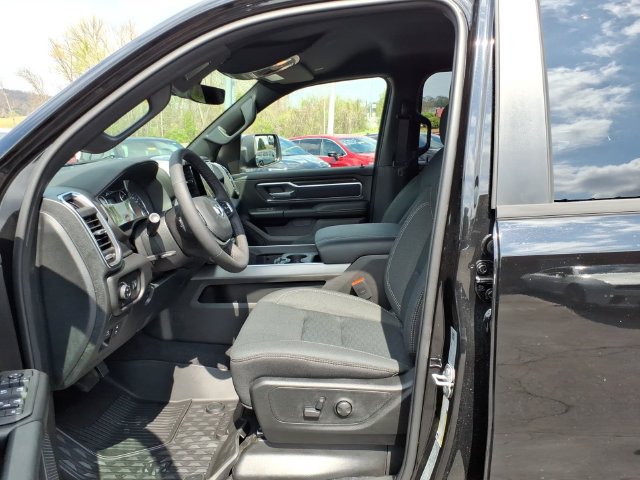 New 2026 RAM 1500 Big Horn w/ Night Edition AWD/4WD image 6
