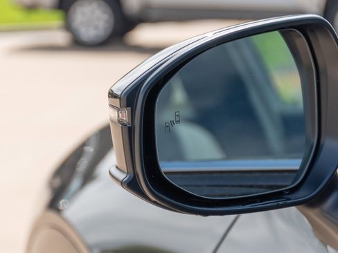 New 2026 Toyota Crown Signia AWD/4WD image 6