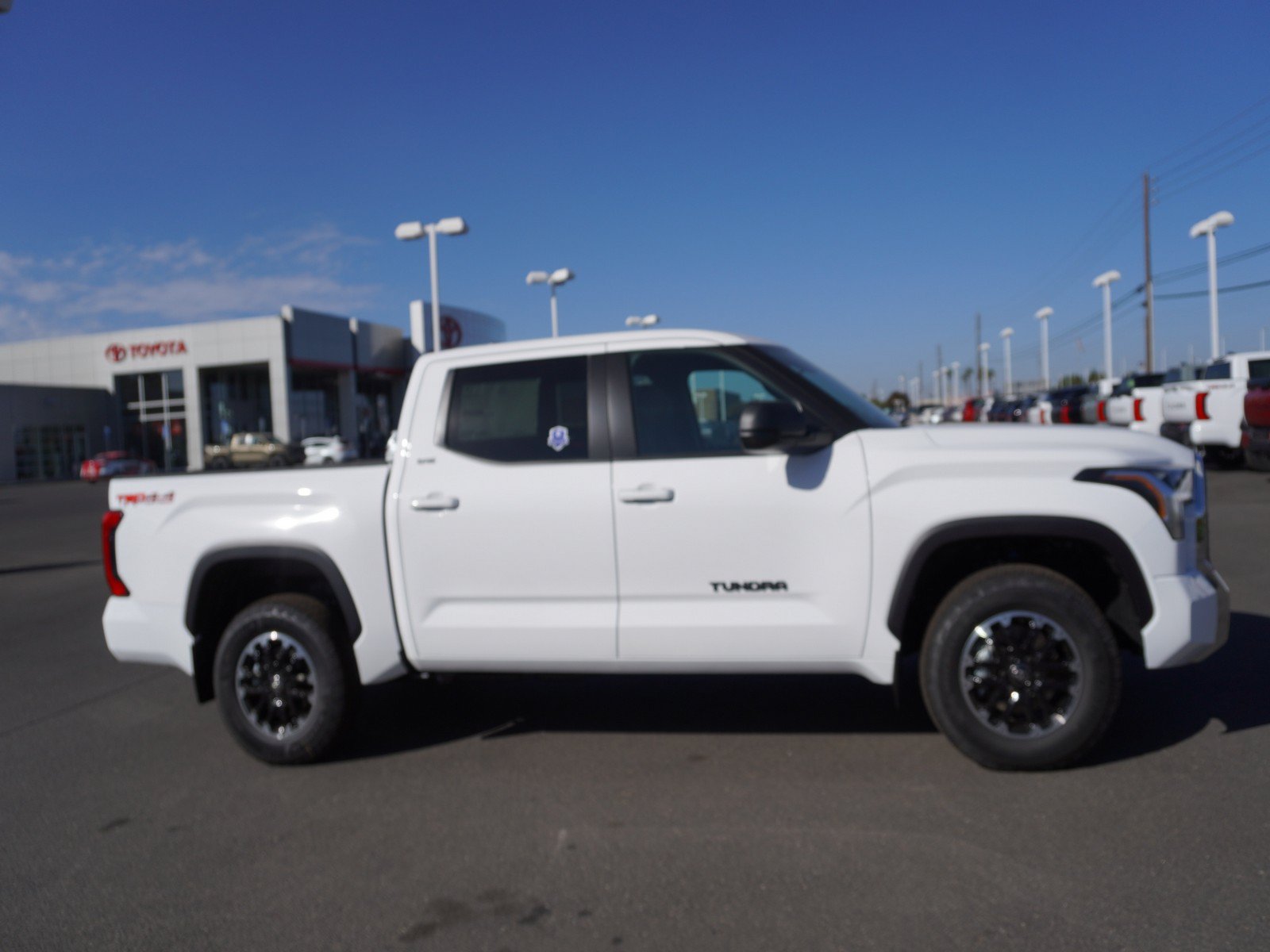 New 2026 Toyota Tundra SR5 w/ TRD Off-Road Package AWD/4WD image 4