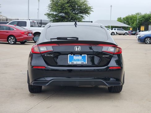 Used 2024 Honda Civic Sport image 6
