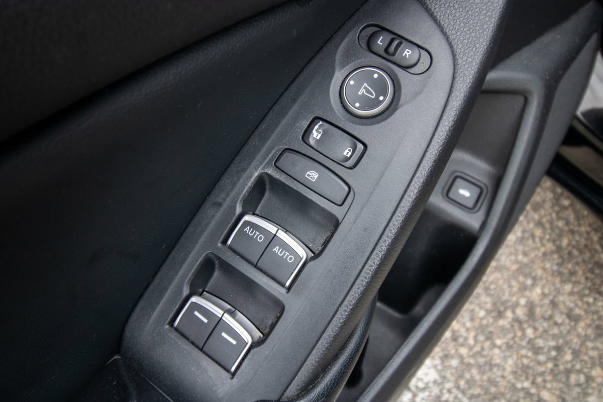 Used 2018 Honda Accord Sport image 11