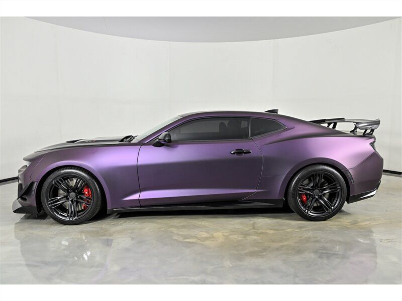 Used 2018 Chevrolet Camaro ZL1 RWD image 6