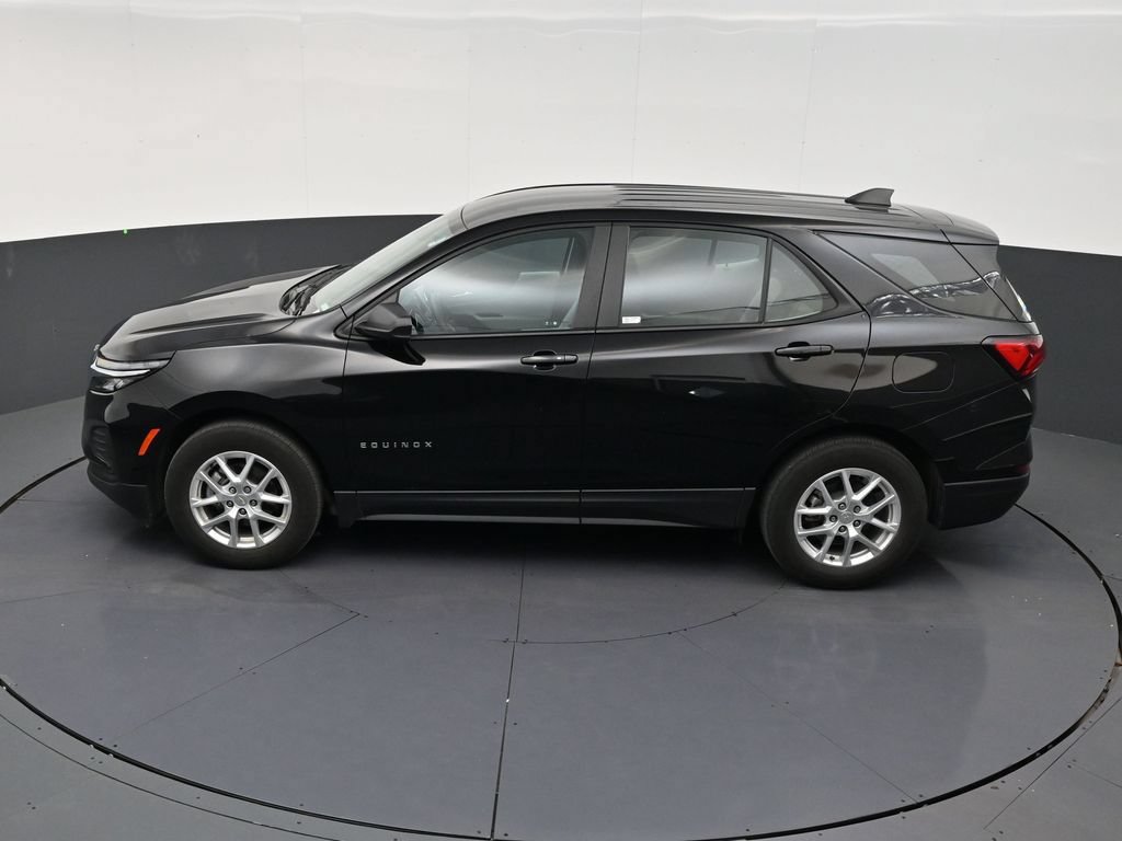 Used 2024 Chevrolet Equinox LS FWD image 12