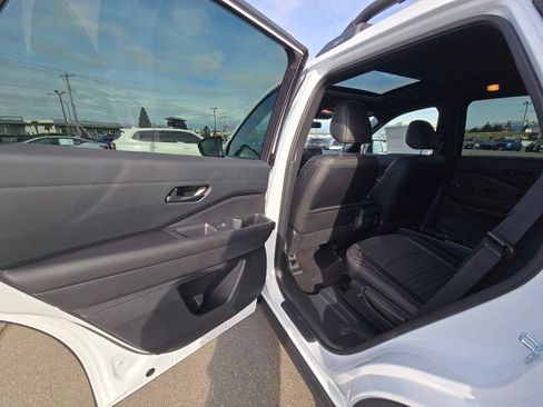 New 2026 Nissan Pathfinder Rock Creek w/ Rock Creek Premium Package image 19