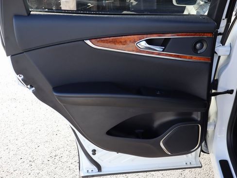 Used 2020 Lincoln Nautilus Reserve image 35