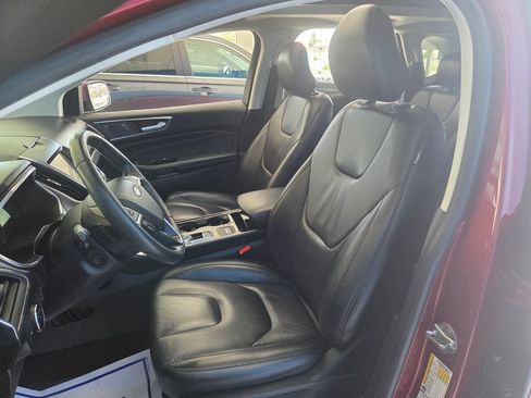 Used 2019 Ford Edge Titanium w/ Cold Weather Package AWD/4WD image 15