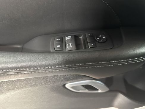 Used 2017 Dodge Challenger R/T Scat Pack w/ Leather Interior Group image 20