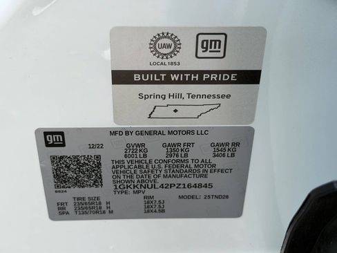 Used 2023 GMC Acadia SLT AWD/4WD image 14