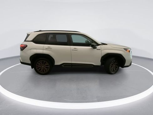Used 2025 Subaru Forester Sport AWD/4WD image 7