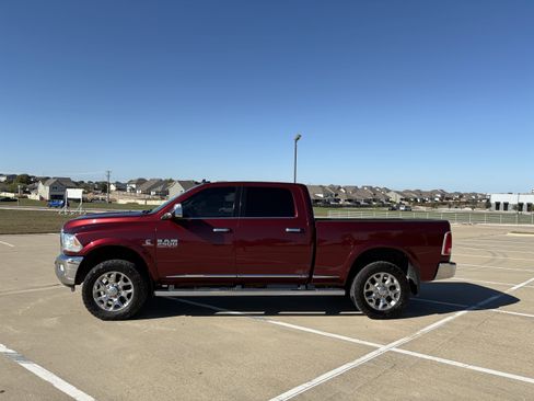 Used 2016 RAM 2500 Limited image 2