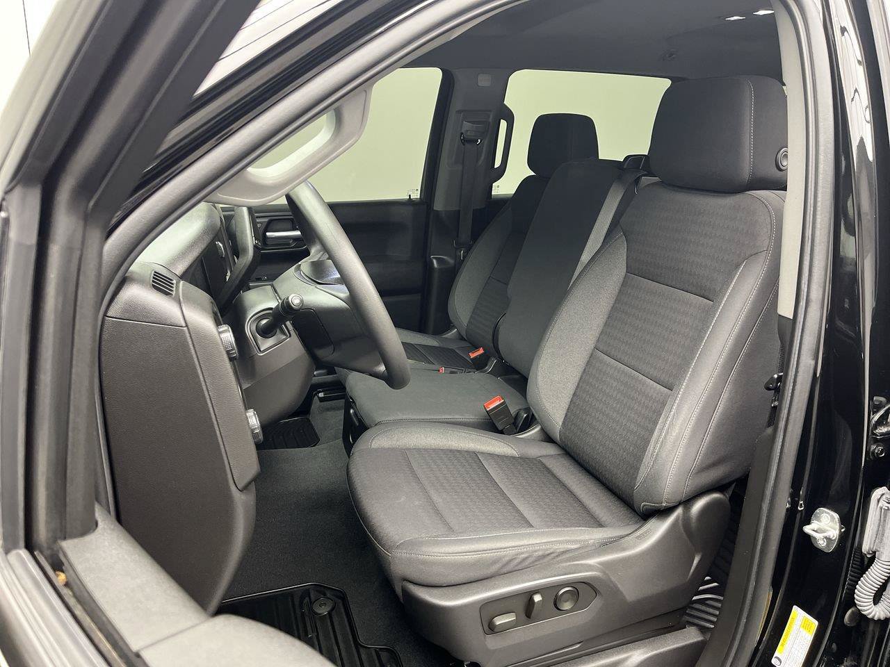 Certified 2023 Chevrolet Silverado 1500 Custom AWD/4WD image 10