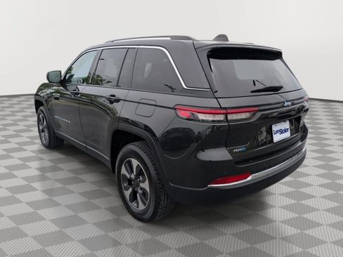 Used 2023 Jeep Grand Cherokee 4WD 4xe image 3