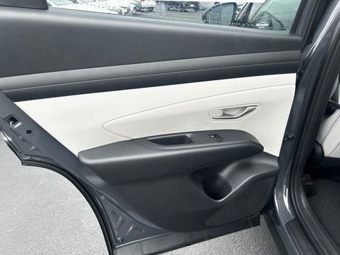 New 2026 Hyundai Tucson SEL image 13
