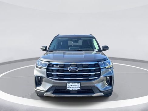 New 2026 Ford Explorer Active w/ Active Comfort Package image 2