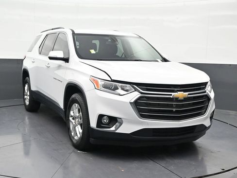 Used 2020 Chevrolet Traverse LT FWD image 8